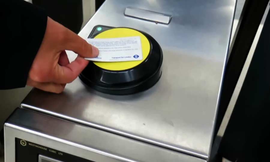 Oyster Card vs Contactless: What's Best