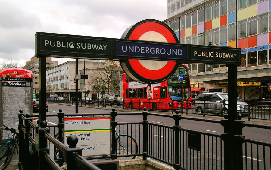 How to use the London Underground - London Underground Street View